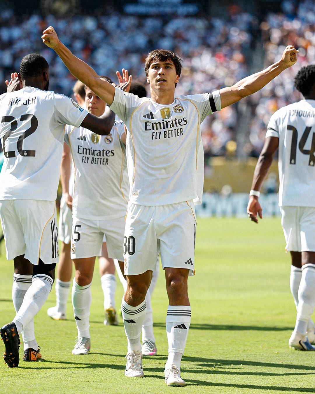 多特蒙德险胜奥地利，楚阿梅尼扛起全队的简单介绍