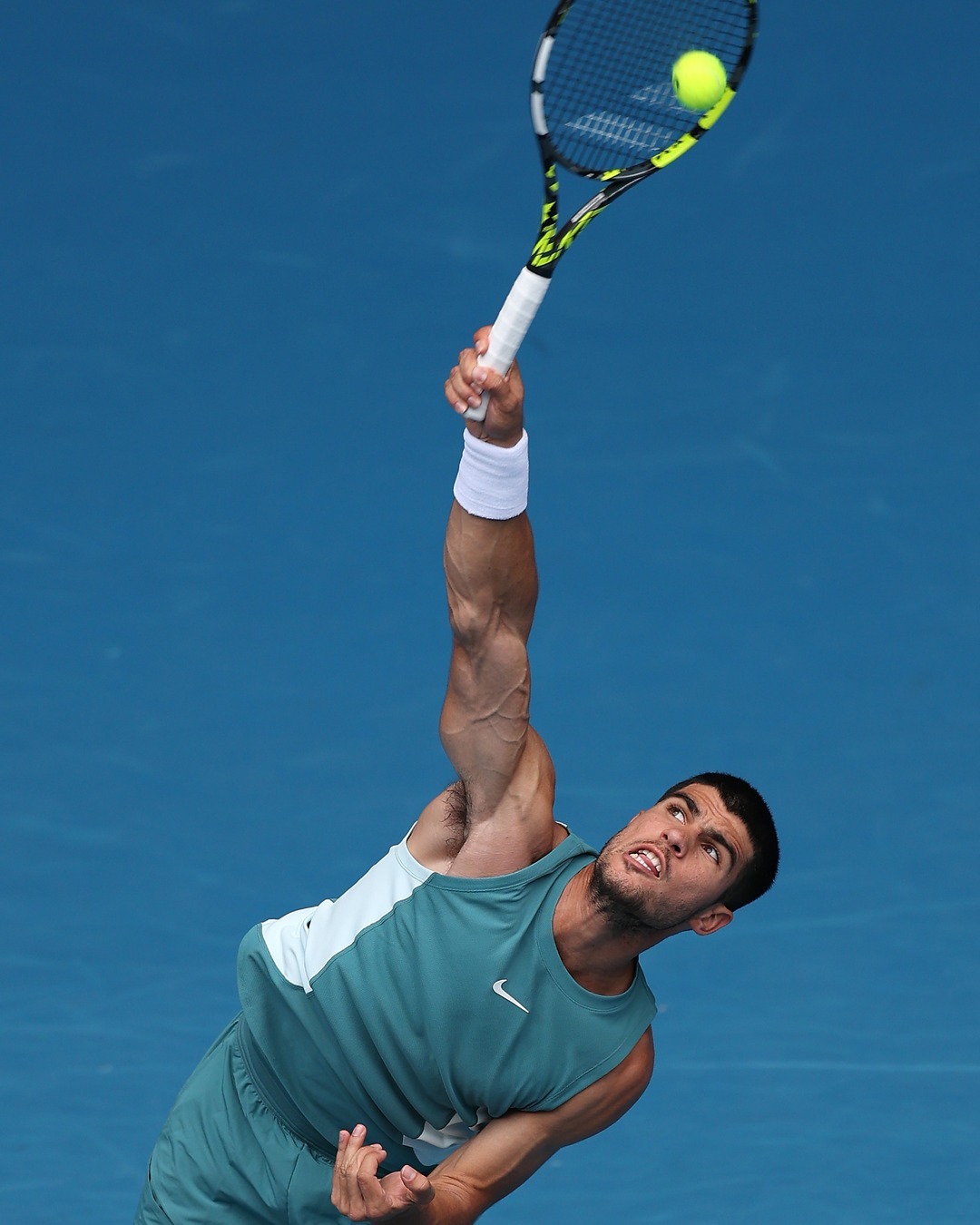 年终总决赛横扫澳网，阿尔卡拉斯点燃赛场