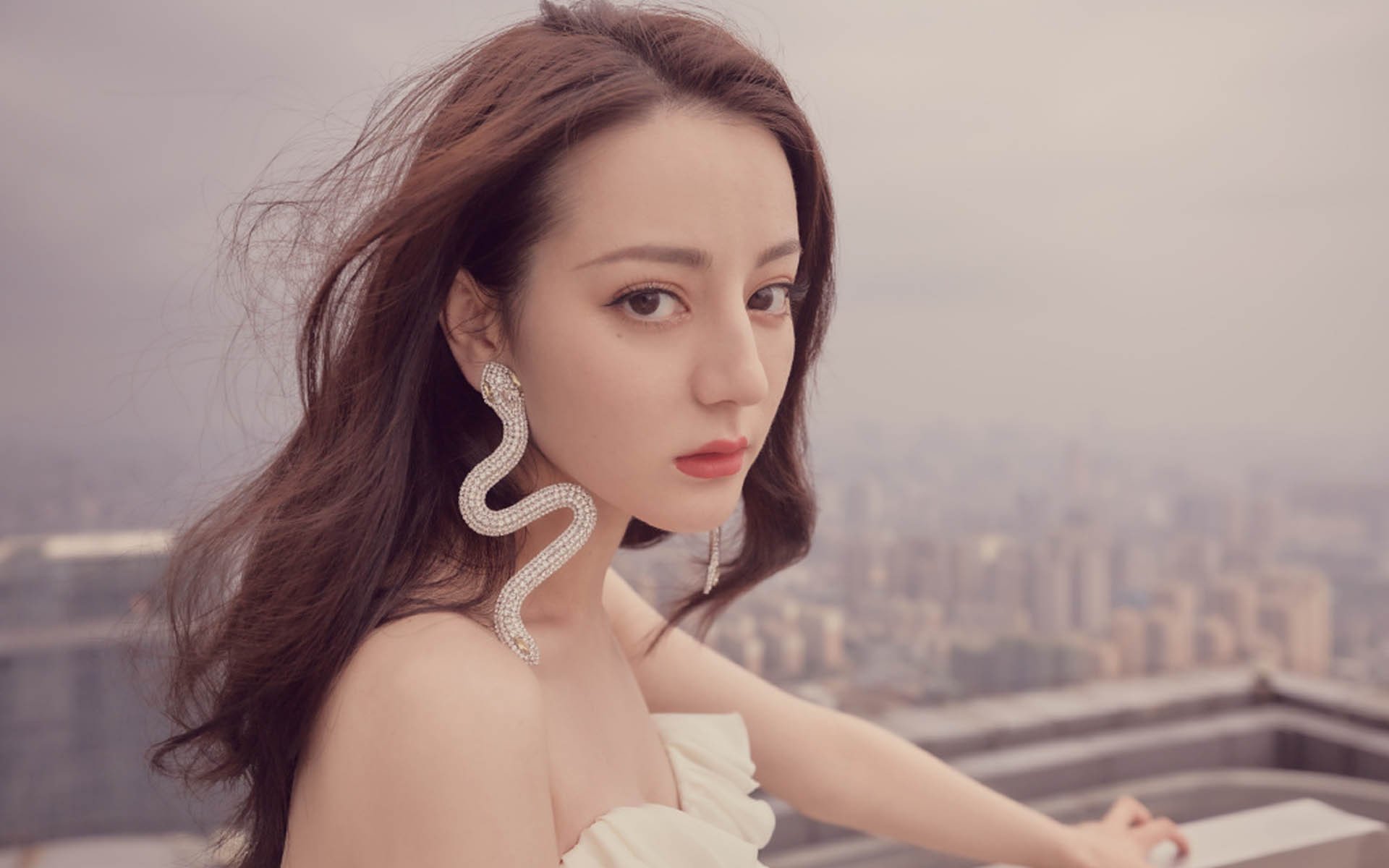 终场哨前的火焰，维尼修斯化身绝境英雄