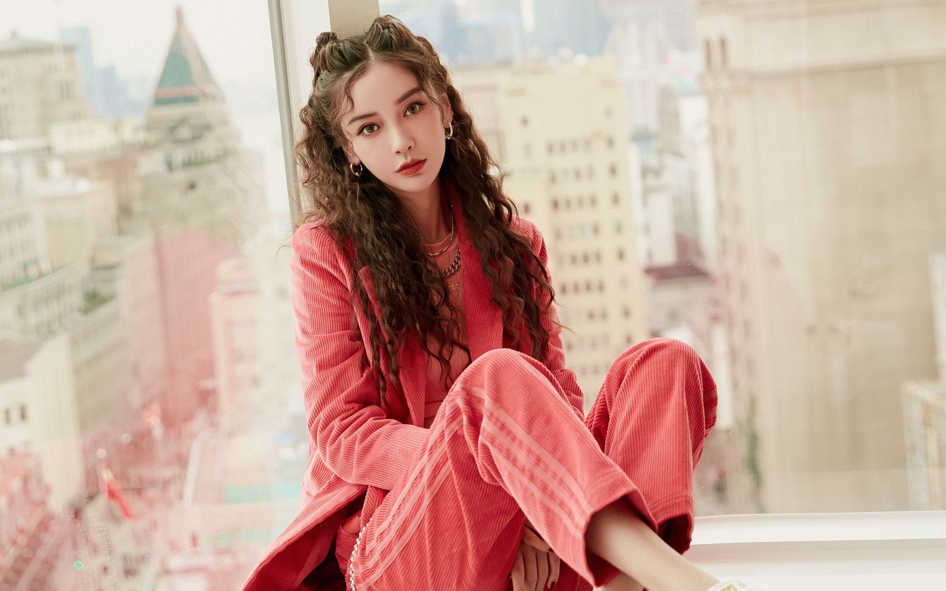 引擎交响诗，当詹姆斯在F1街道赛之夜带队突围