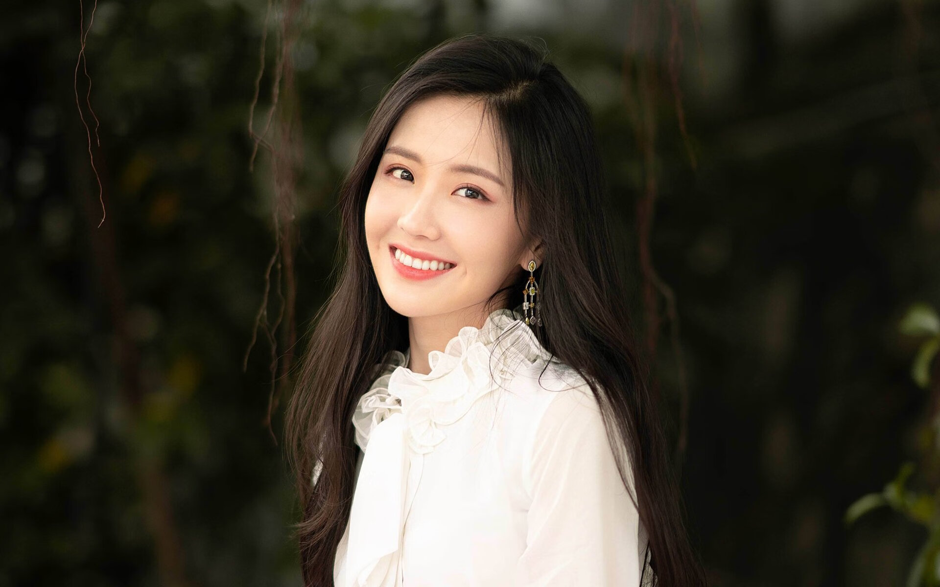 跨越洲际的胜利回响，猛龙团队防守与切特的德国闪耀