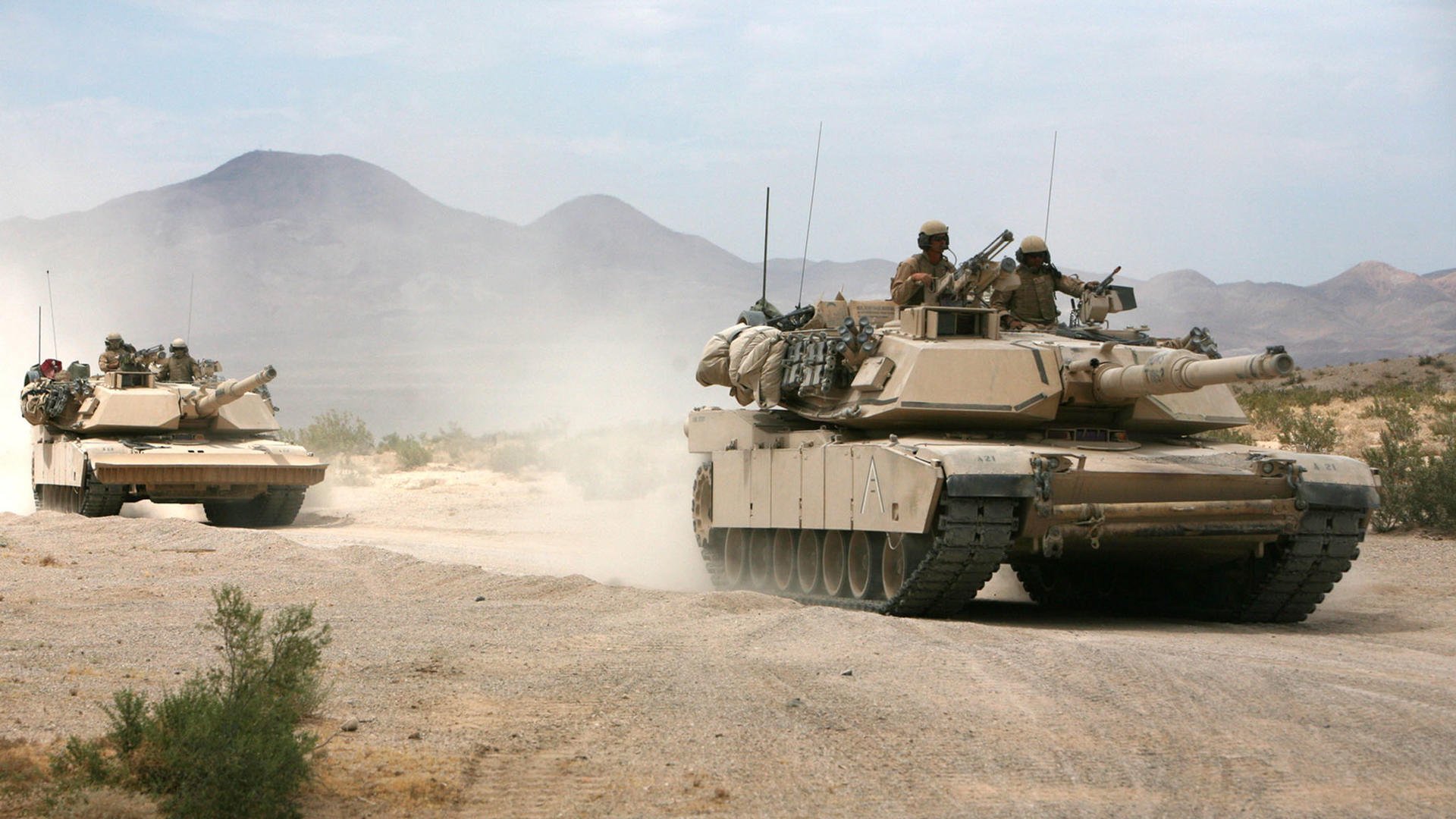 三色闪电，一场虚构欧冠中的阿圭罗封神之战