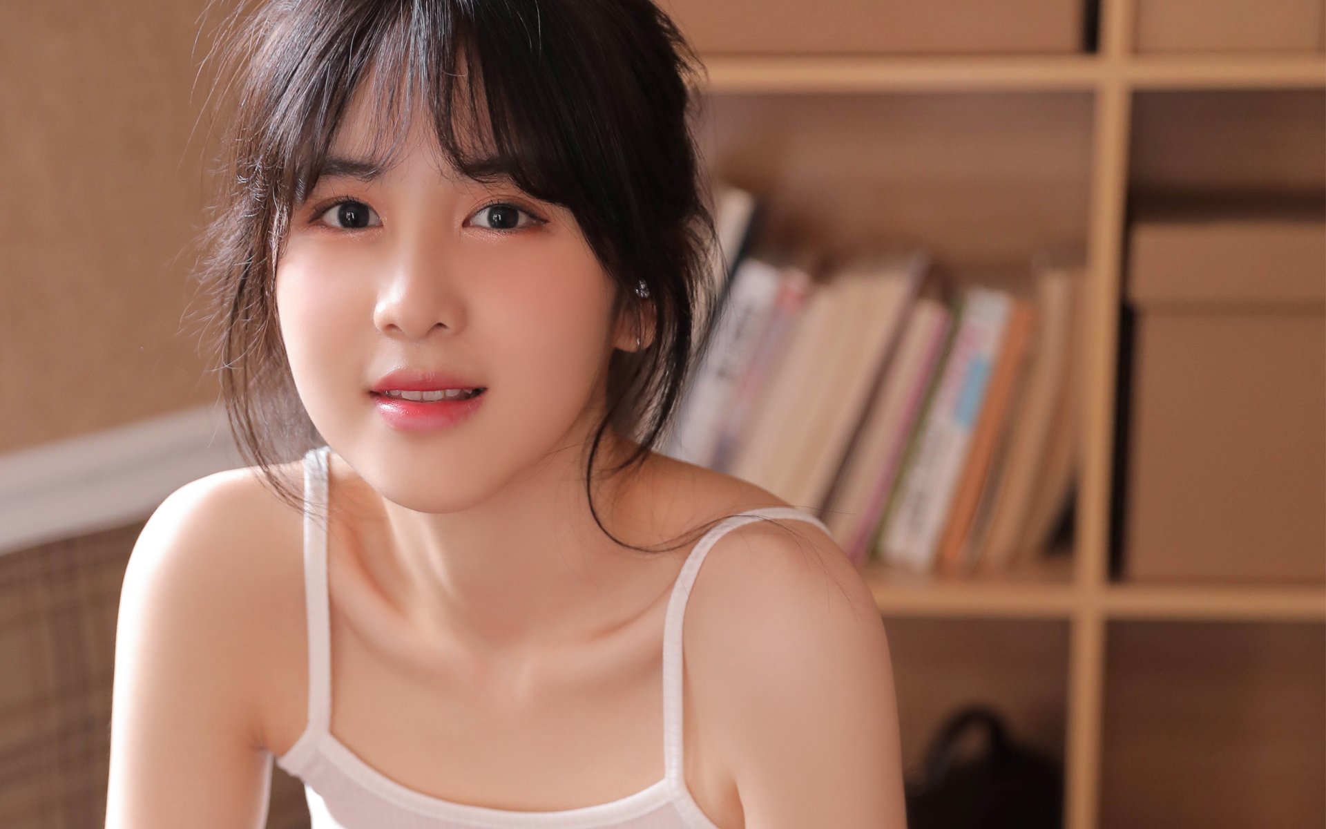 霓虹赛道与钢铁意志,拉文关键战不手软