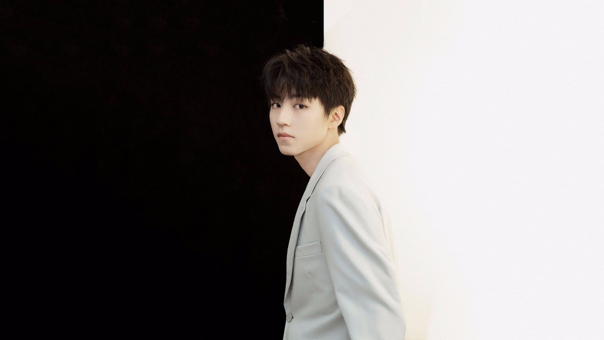 当彩虹刺穿荒漠,内马尔如何以一人之舞,击穿委内瑞拉与马里的双重铁壁